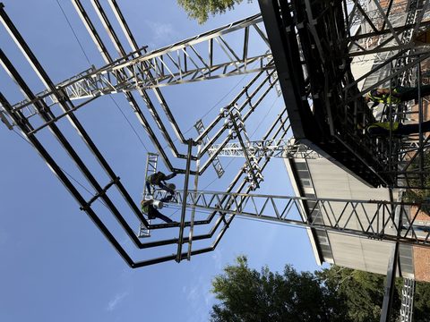 Ipari acélszerkezet mázolása magasban